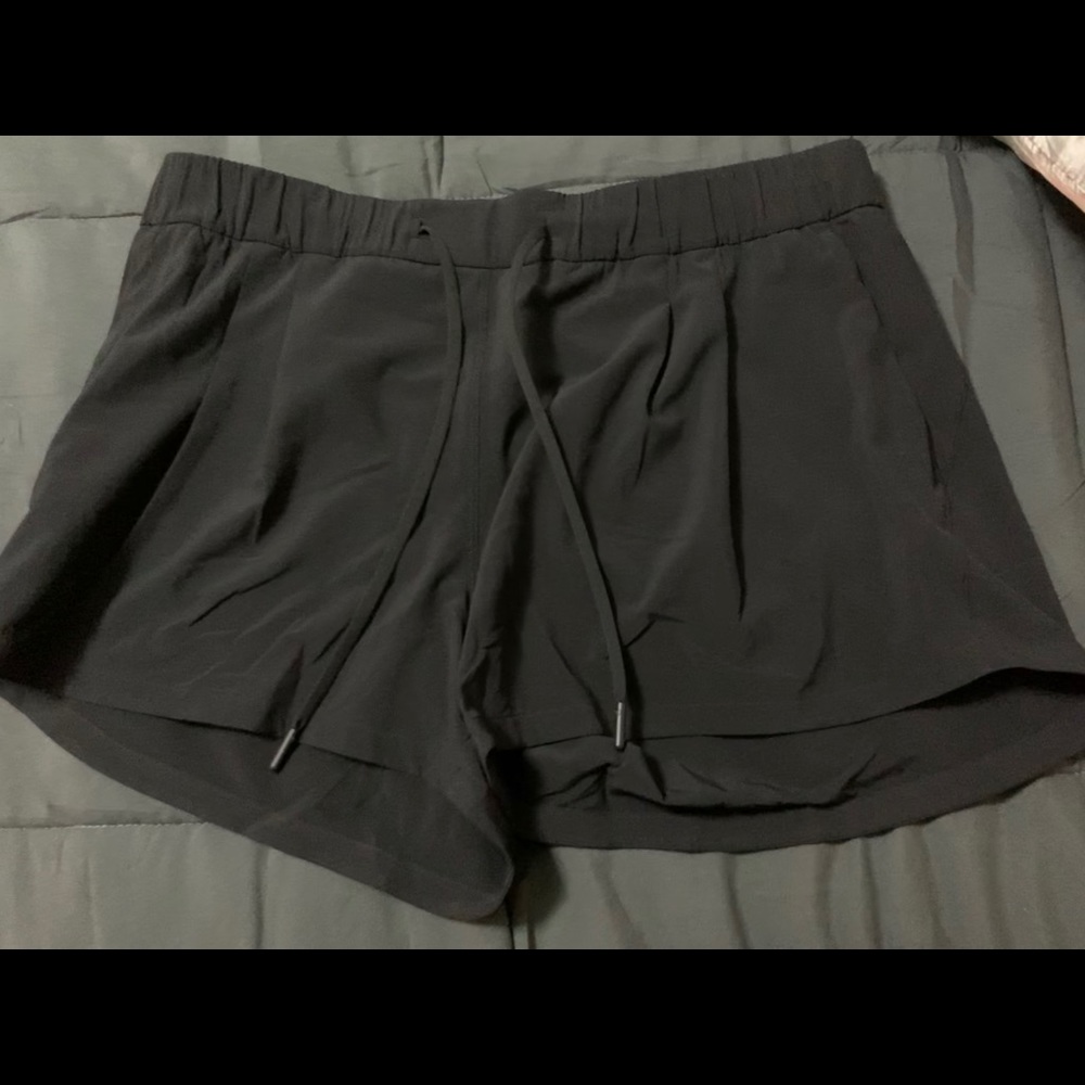 Lululemon Stroll at Sundown Shorts